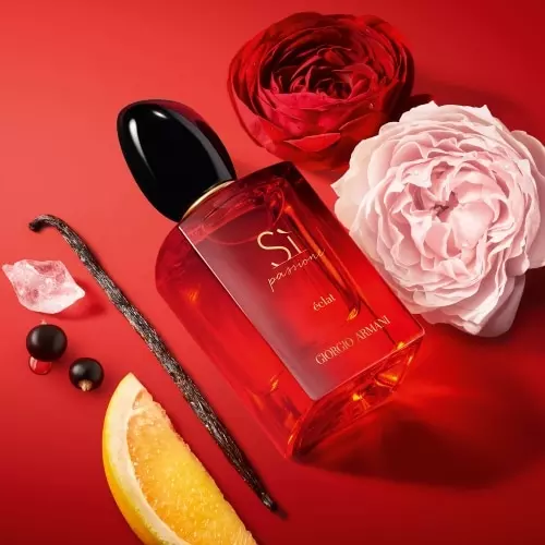 SI PASSIONE ECLAT Eau de Parfum Spray GA_2022_S_-Passione-_clat-de-Parfum_Pack-with-Ingredients_RVB-3000