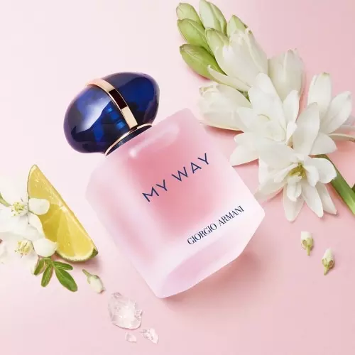 MY WAY FLORAL Eau de Parfum Spray 3614273673846_1