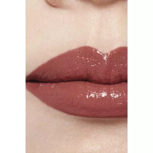 RED LACQUER LOOK THE ULTRA LONG-LASTING GLOSSY LIQUID RED 3145891650631.jpg