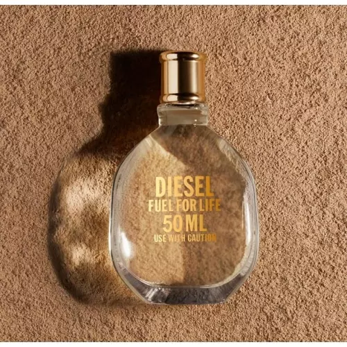 FUEL FOR LIFE Eau de Parfum Spray Screenshot 2024-10-08 at 14-57-48 Diesel Fuel for Life Eau de Parfum Pour Femme en Spray Vaporisateur Parfum Sensuel 50 ml Amazo