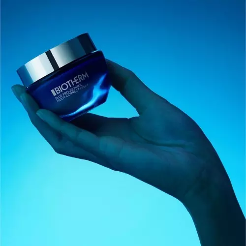 BLUE PRO-RETINOL Anti-ageing and anti-wrinkle pro-retinol moisturiser for all skin types 3614274053739_1.jpg