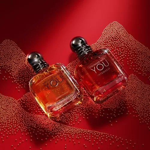 STRONGER WITH YOU Eau de Toilette Gift Set GA_2024_Holiday_SWY_SL_Digital-Duo_1x1_RVB-4000.jpg